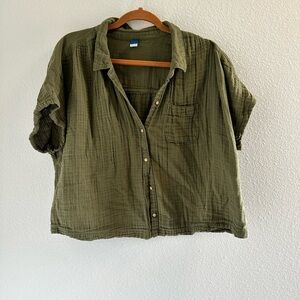 Old Navy Cropped Dolman Button Up